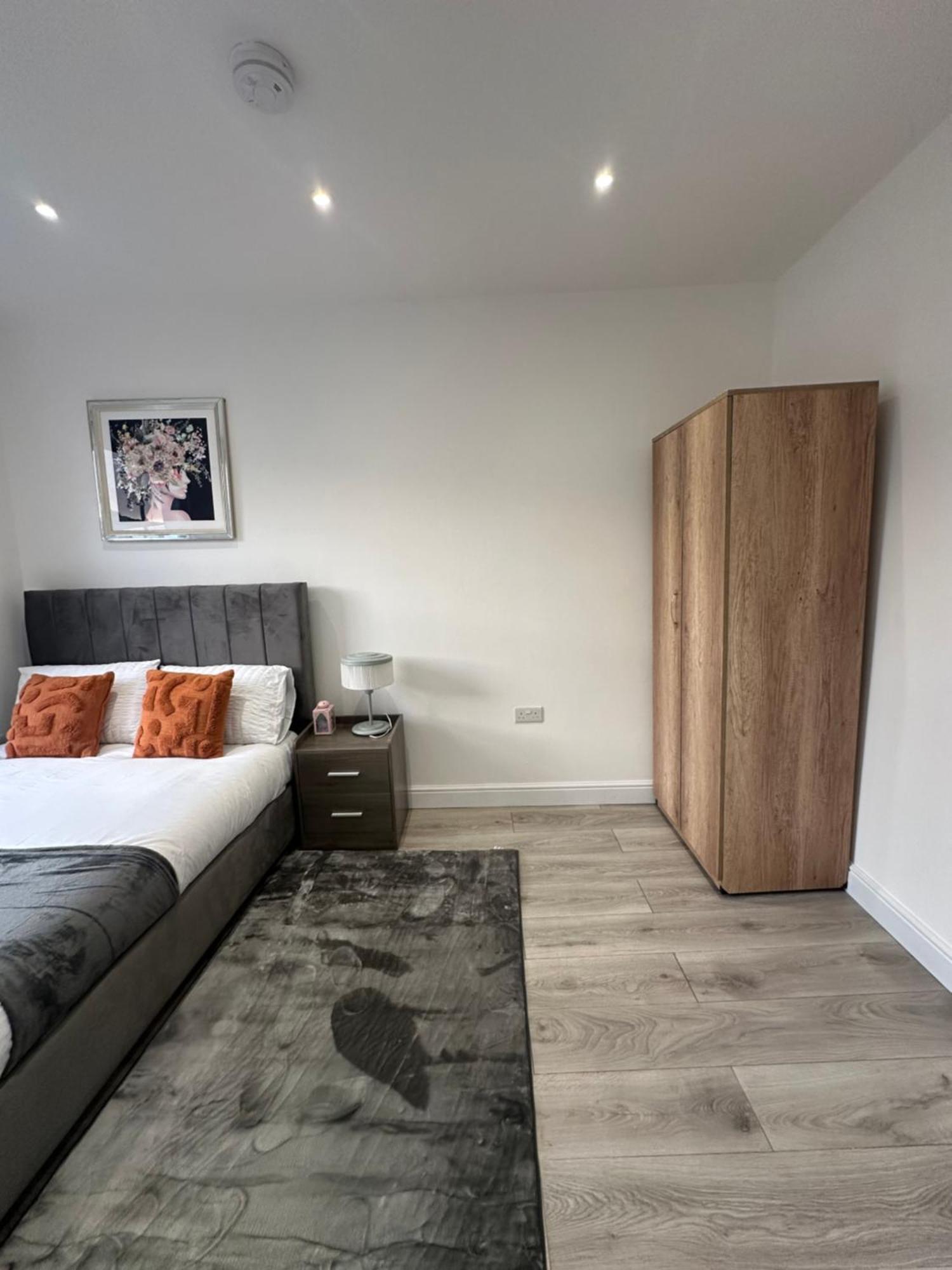 דירות לונדון Stunning Newly Refurbished 1 Bed In Kings Cross, St Pancras!320 מראה חיצוני תמונה